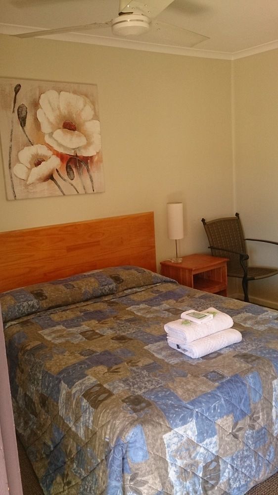 Almond Inn Tamworth Extérieur photo
